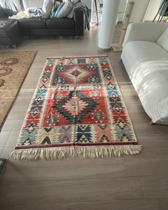 Tappeto Kilim artigianale in lana