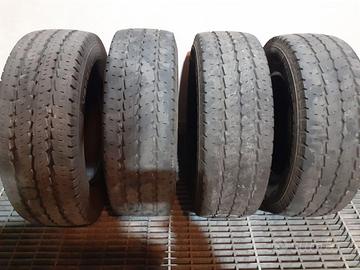 PNEUMATICI / GOMME CAMPER CONTINENTAL 215/70/15 CP