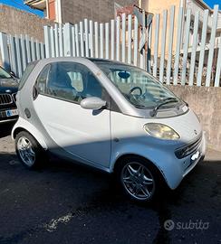Smart fortwo passion benzina anno 2001