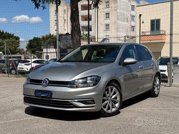 Volkswagen Golf 7.5 Highline virtual cockpit