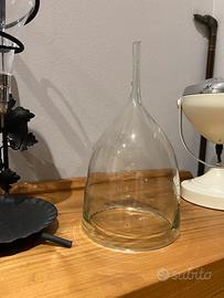 Imbuto in vetro soffiato