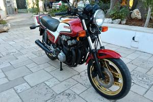 Moto HONDA CB 1100F super Bol d 'or 1983