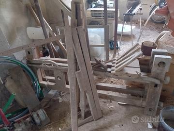 antico telaio per tessere 