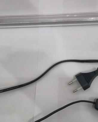 Luce led Aquael per acquario terrario pludario
