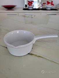 Salsiera in ceramica bianca