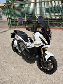 Honda x-adv