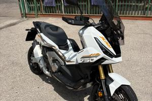 Honda x-adv
