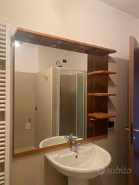 Mobile bagno con specchio e faretti led