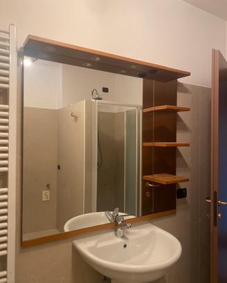 Mobile bagno con specchio e faretti led