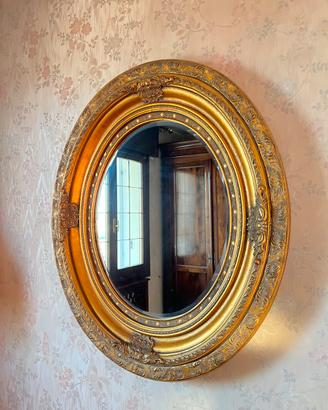 Specchio ovale antico in legno dorato 80x90