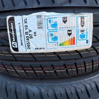 Set 4 Gomme nuove Matador