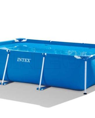 Piscina 4x2m in buono stato