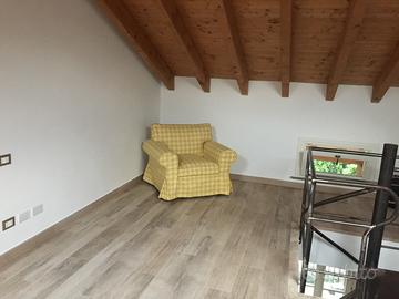 🛋️ Poltrona IKEA EKTORP con fodera gialla a quadri