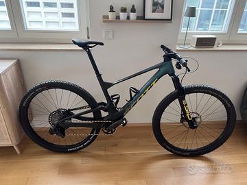 Scott
Spark RC Team Issue AXS 2023