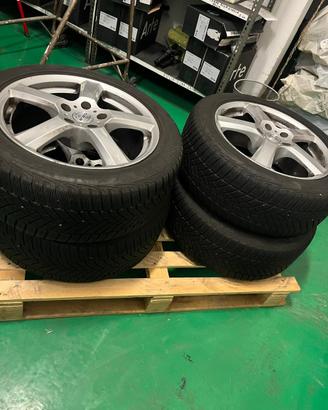 Cerchi in lega + gomme invernali 17” 225/50 R17