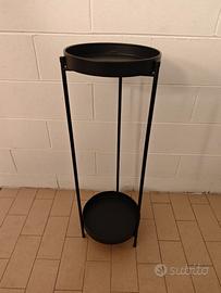 mobile portapiante a due livelli in metallo nero