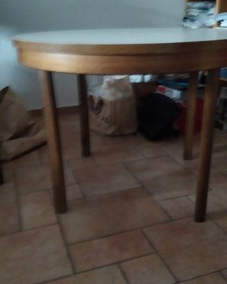 Tavolo circolare estensibile