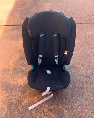 Seggiolino auto Titan Pro I-Size