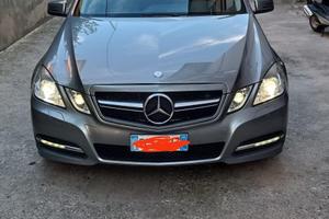 Mercedes Benz  E 220 CDI avangare  Dicembre 2011