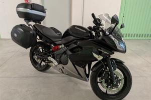 Kawasaki ER6F 2011 pronto touring