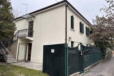 Appartamento a Venezia, via Cosenz, 8, 3 locali