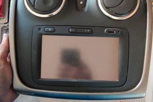 Autoradio mascherina Dacia Sandero 2017