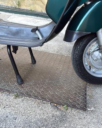 Vespa 50