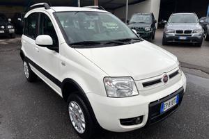 Fiat Panda 1.3 MJT 16V DPF 4x4 Climbing