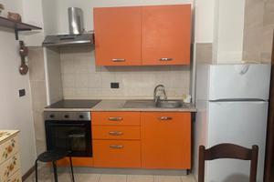 Zona San Domenico grazioso bivani arredato