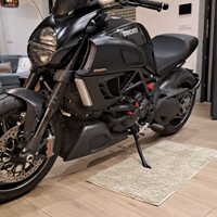 Ducati Diavel carbon