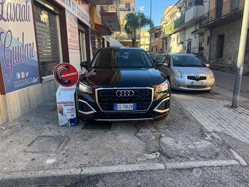 Audi Q2 30 TDI Identity Black