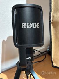 Microfono da tavolo per podcast