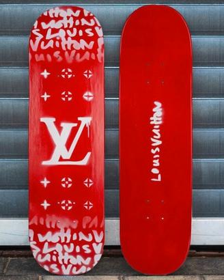 Scultura Josh Mahaby - LV Super Red Skate Deck