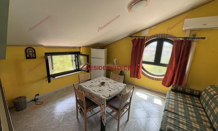 Appartamento, Campofelice di Roccella.