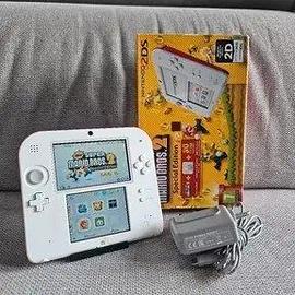 Nintendo 2DS con scatola e caricatore