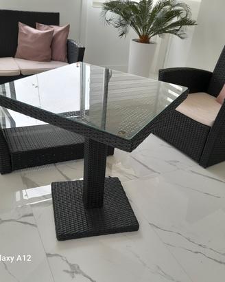 tavolino intrecciato effetto rattan