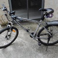 Bicicletta MTB GIANT (robusta)