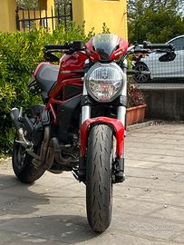 Ducati Monster 797+