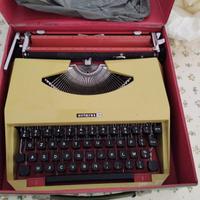 Macchina da scrivere Olivetti Antares Capri