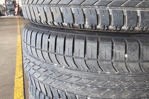 Pneumatici Goodyear 255/55 r20 con pochissimi km.