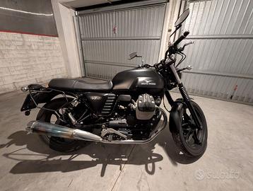 Moto Guzzi v7 II stone 2016