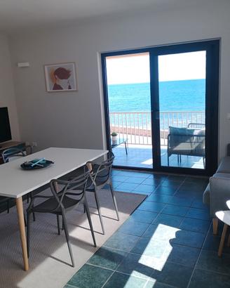 Casa con terrazza fronte mare