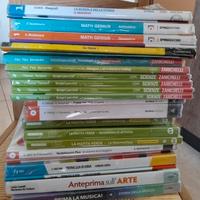 LIBRI SCOLASTICI – SEC. I GRADO (MEDIE)
