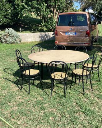 Tavolo catering e 8 sedie