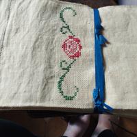 antichi asciugamani in lino