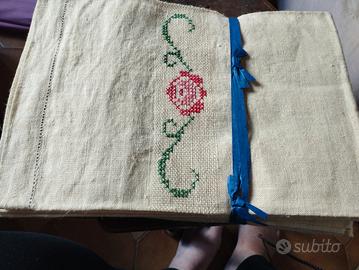 antichi asciugamani in lino