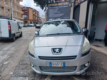 Peugeot 5008 1.6 HDi 7 POSTI