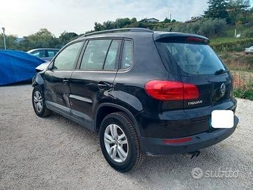 Volkswagen Tiguan 1.4 TSI 125cv 2015 incidentata