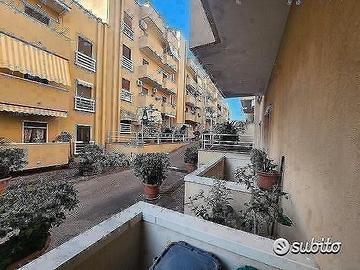 APPARTAMENTO con box auto di mq.30