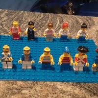 LEGO Personaggi e Cavalli vari